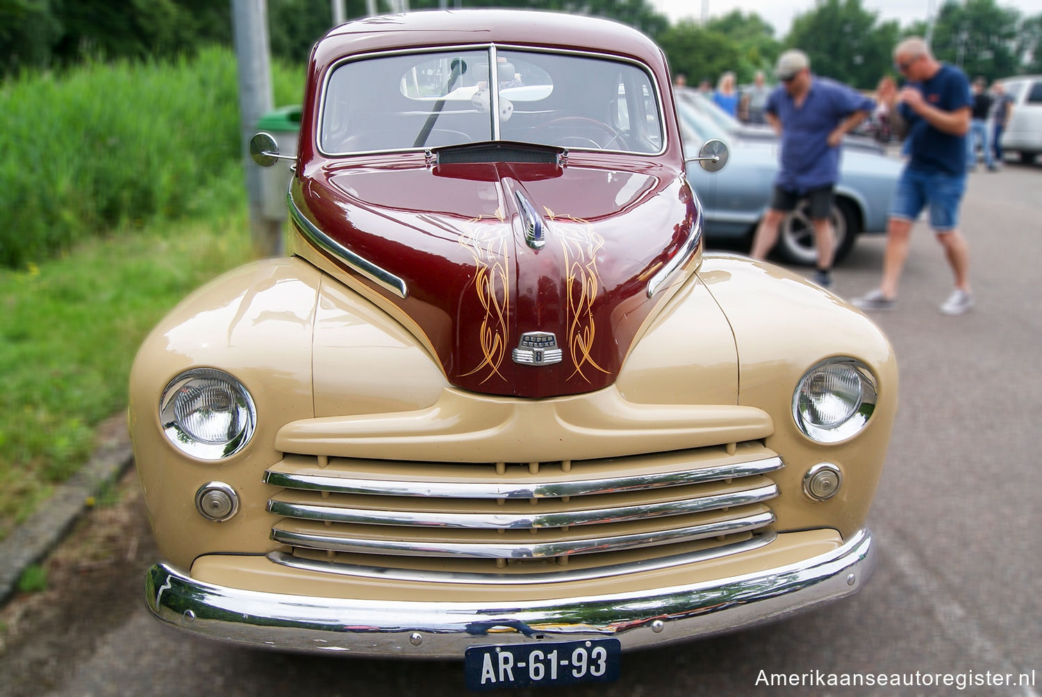 Kustom Ford Deluxe uit 1948